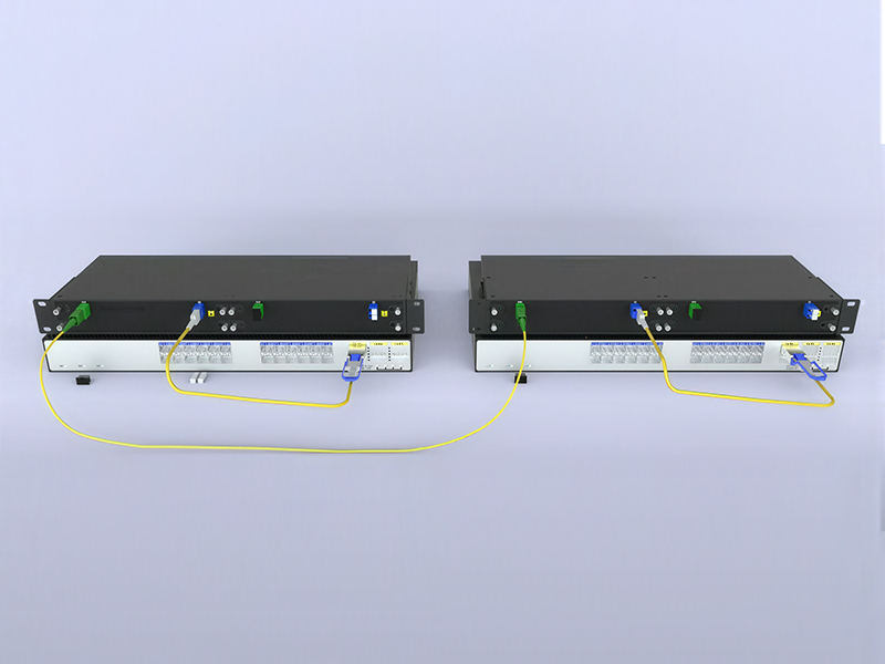 100G デュアルファイバーからシングルファイバーへのコンバータ